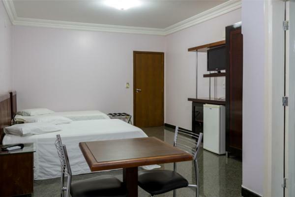 Lindoya Hotel Catalao Exterior photo