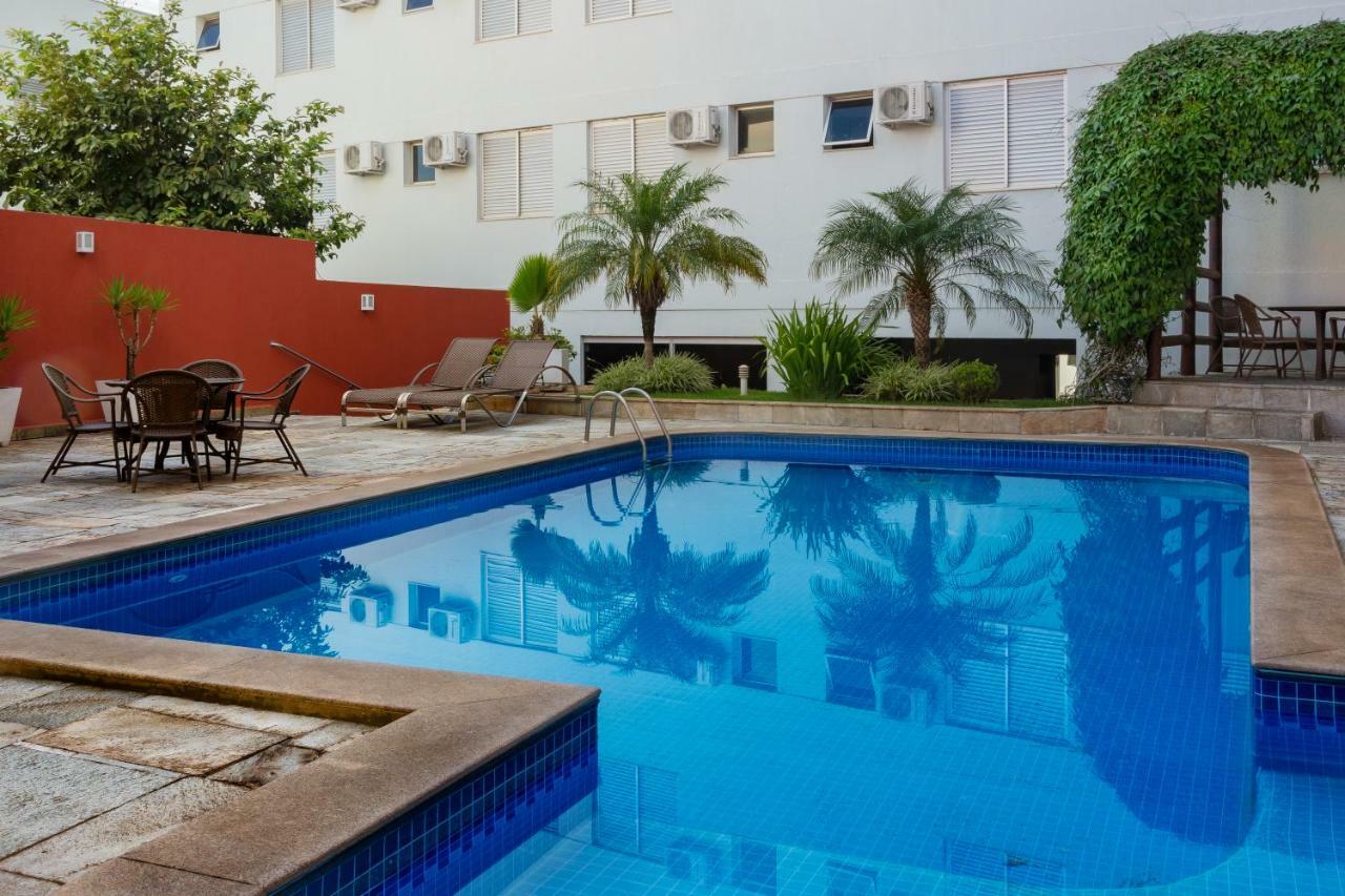 Lindoya Hotel Catalao Exterior photo